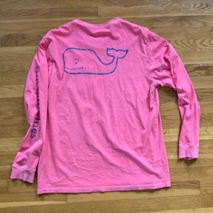 Vineyard vines t shirt